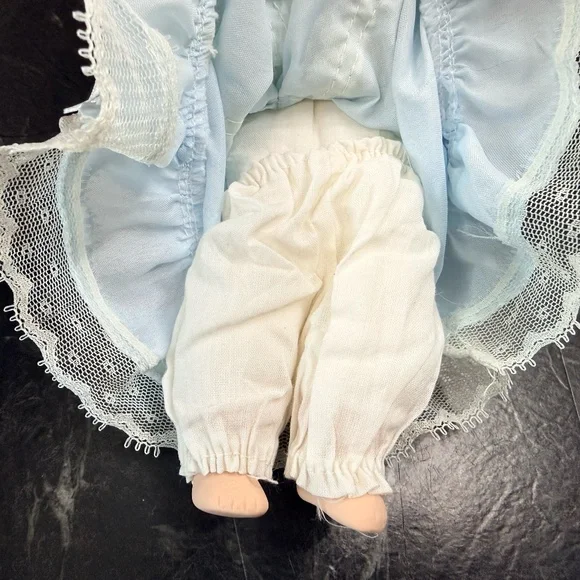 White Metal Doll Carriage with Small Baby Doll - Picture 14 of 16